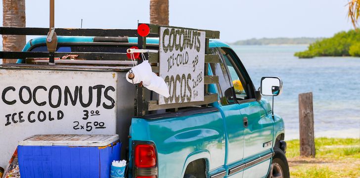 Big Pine Cay life style - explore with Boatbookings!