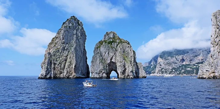 Capri Yacht Charter