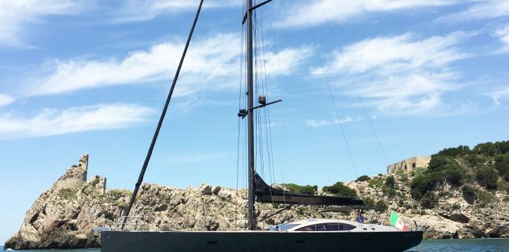 Corsica Crewed Sailing Yacht