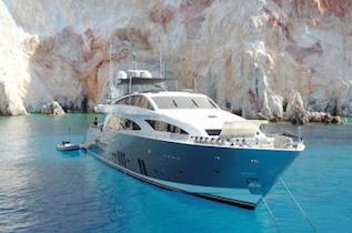 Seychelles Crewed Motor Yachts