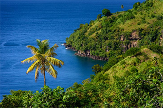Grenadines luxury crewed sailing yachts
