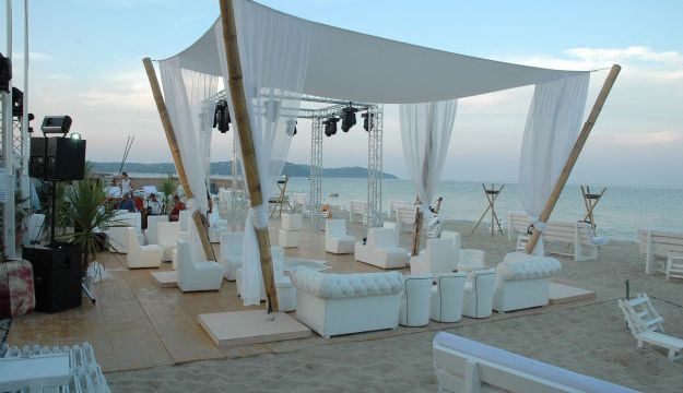 Nioulargo Beach Club St Tropez