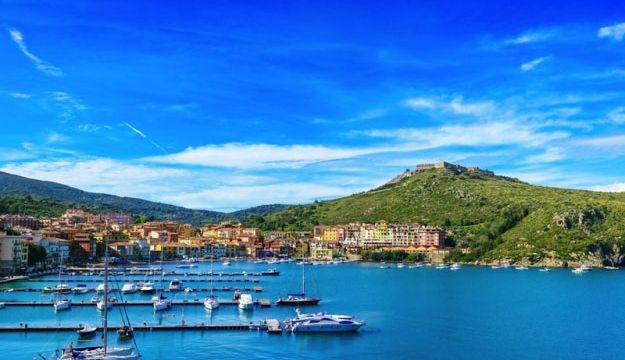 Charter a yacht in Monte Argentario