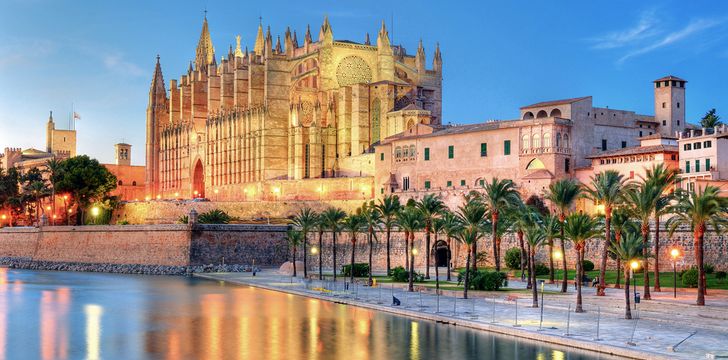 Palma de Mallorca - Crewed Sailing Yacht Mallorca Itinerary