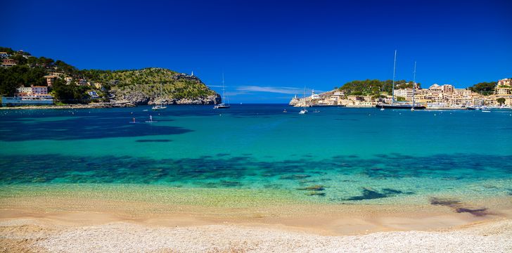 Port de Soller - Mallorca crewed sailing yacht itinerary