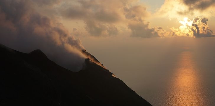 Stromboli,Sicily yacht charter,boat rental sicily