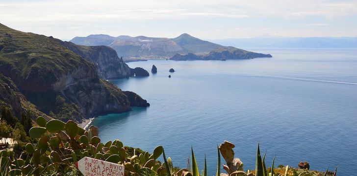 lipari,sicily yacht charter,boat rental sicily