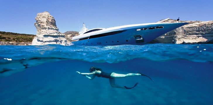 luxury yacht charter,private yacht charter,luxury motor yacht