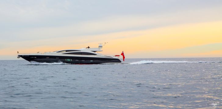 motor yacht,mega yacht,luxury yacht charter