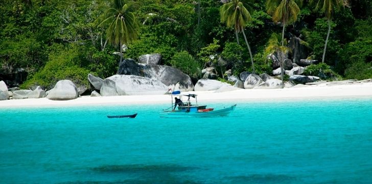 siantan islands anambas