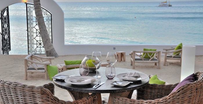 Enjoy a meal and a drink next to the sea at La Shambala