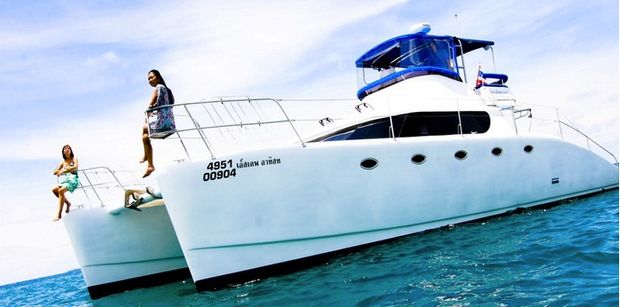 Are you looking for a sleek motor yacht with the comfort of a catamaran?