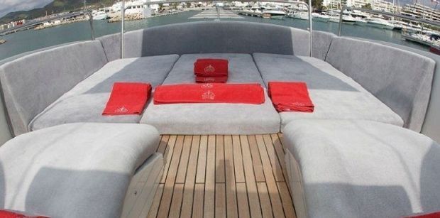 TigerLilyOfLondonFlybridge