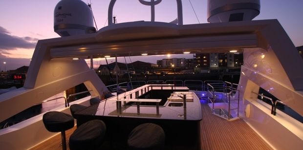 Spacious Top Deck aboard DEVOCEAN!