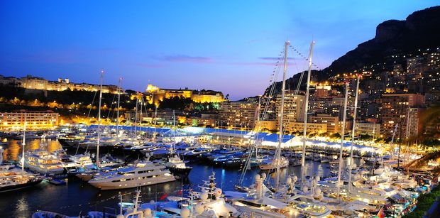 Monaco harbour - Stunning by night 