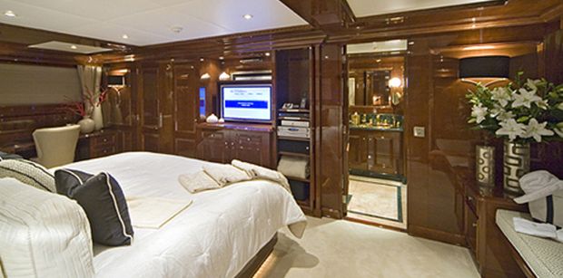 master_stateroom_700x441