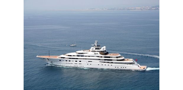 Luxury-superyacht-topaz-in-Nice-Photo-credit-Ian-Bugby
