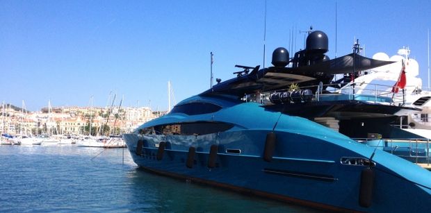 Blue Ice Yacht in Cannes Old Port