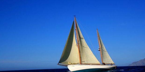 Delfina Classic Yacht