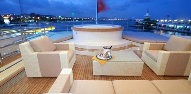 tatianamasterdeckjacuzzi