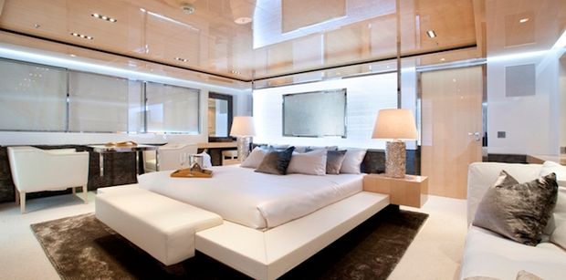 Motor yacht LA PELLEGRINA - Master Cabin