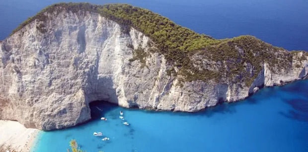 greece anchored boats