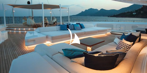 crewed motor yacht, motor yacht cloud 9, yacht cloud 9