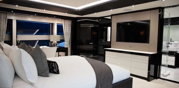 SONISHI Sunseeker 40 Master Suite Cabin