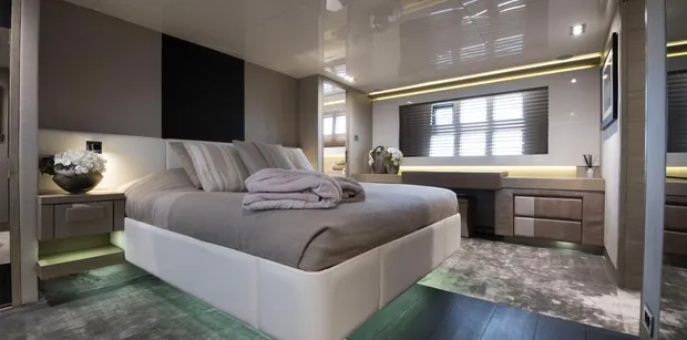 SUMMER BREEZE Pearl 75 Master Suite