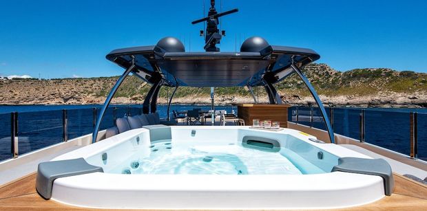SANGHA Ferretti Yacht Jacuzzi Sundeck