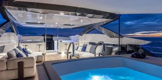 Never Blue Sundeck Jacuzzi at night, perfect for a celebration