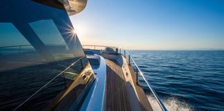 A Greener Horizon:3 Powerful Shifts Driving the Boating Sector