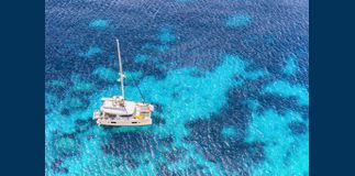 5 Key Reasons To Charter An Environmentally-Friendly Catamaran
