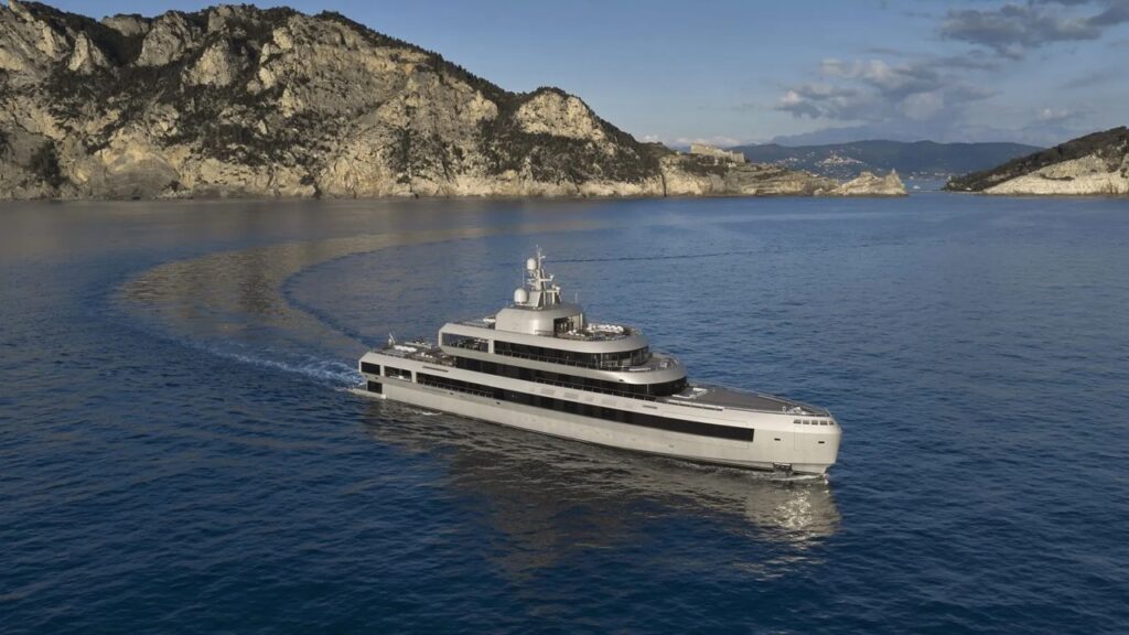 Boatbookings’ Superyacht of the Week:GECO by Giorgio Armani
