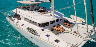 Boatbookings’ Featured Yacht of the Week | HUNTRESS Boatbookings’ Featured Yacht of the Week | HUNTRESS