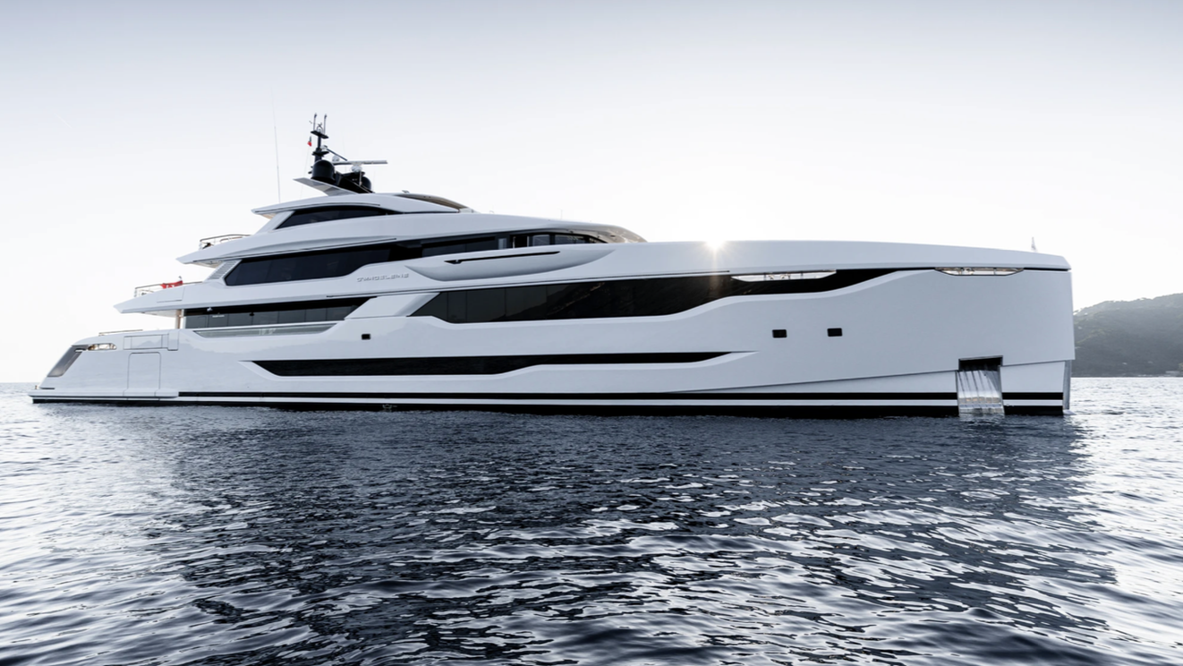 Boatbookings’ Superyacht of the Week | O’MADELEINE
