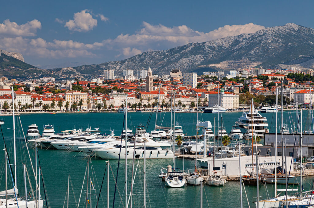 Inside the 2026 CROYA Yacht Charter Show:Boatbookings’ Experience and Top 5 Favorite Yachts
