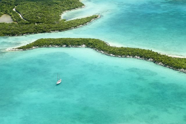 yachting in freeport bahamas