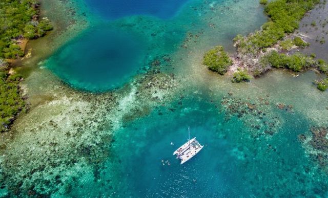 Belize Bareboat Catamaran Yacht Charter