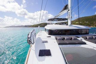 Luxury Yacht Charter with Boatbookings