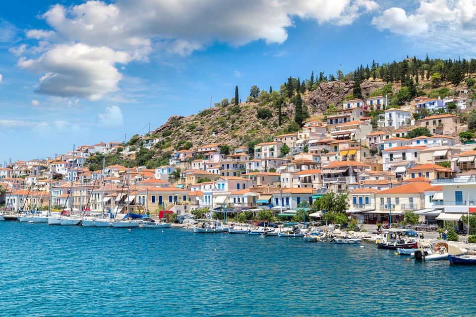 Saronic Gulf Sailing Itinerary