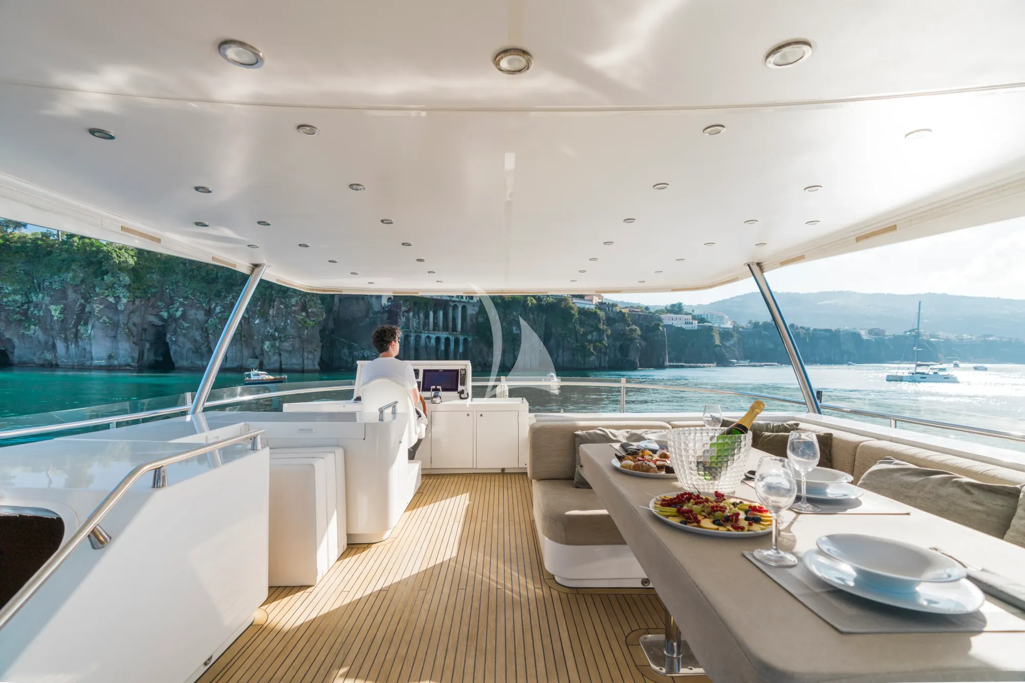 Luxury Crewed Motor Yacht MY WAY - Cantieri Vizianello 23m - 3 Cabins ...