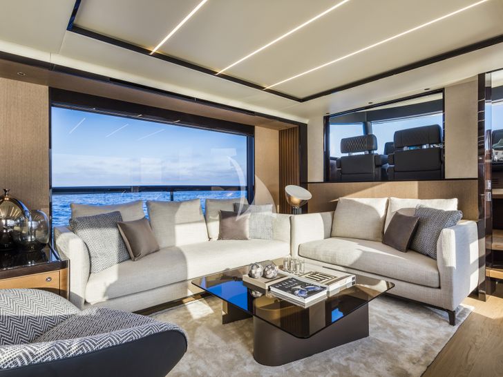 A4A Absolute Navetta 68 saloon seating A4A Absolute Navetta 68 saloon seating