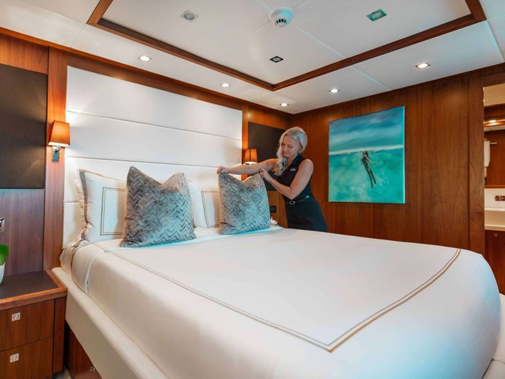 ABOUT TIME Sunseeker Cabin 3 ABOUT TIME Sunseeker Cabin 3