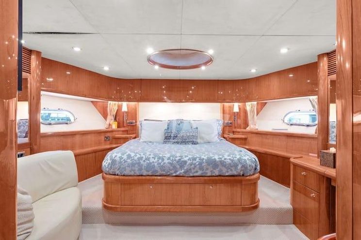 Charter Yacht Acqua Alberti - Sunseeker 82 - 4 Cabins - Nassau - Exumas - Bahamas
