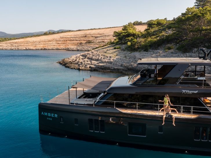 AMBER ONE Sunreef Anchor 2 AMBER ONE Sunreef Anchor 2