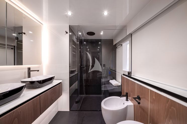 Charter Yacht AMILEO - Sunreef 70 - 4 Cabins - Split - Hvar - Dubrovnik - Croatia