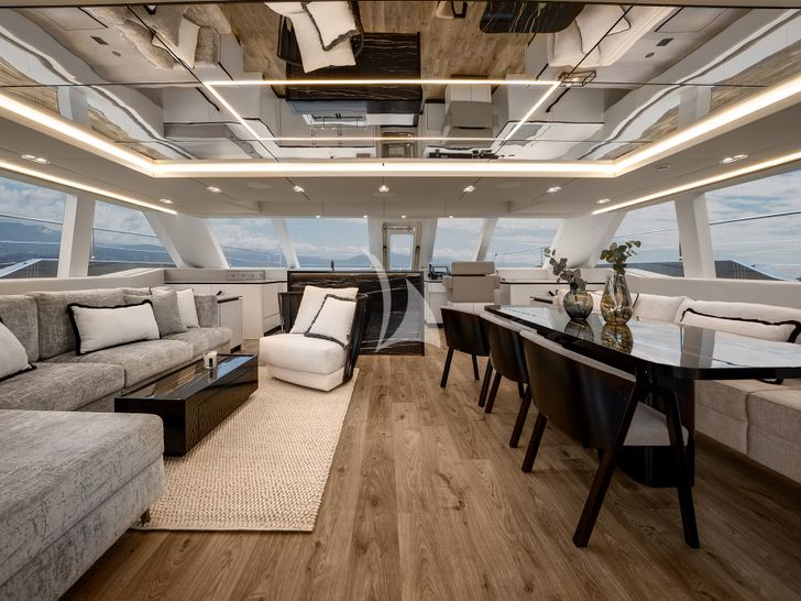 AMILEO Sunreef 70 - saloon AMILEO Sunreef 70 - saloon