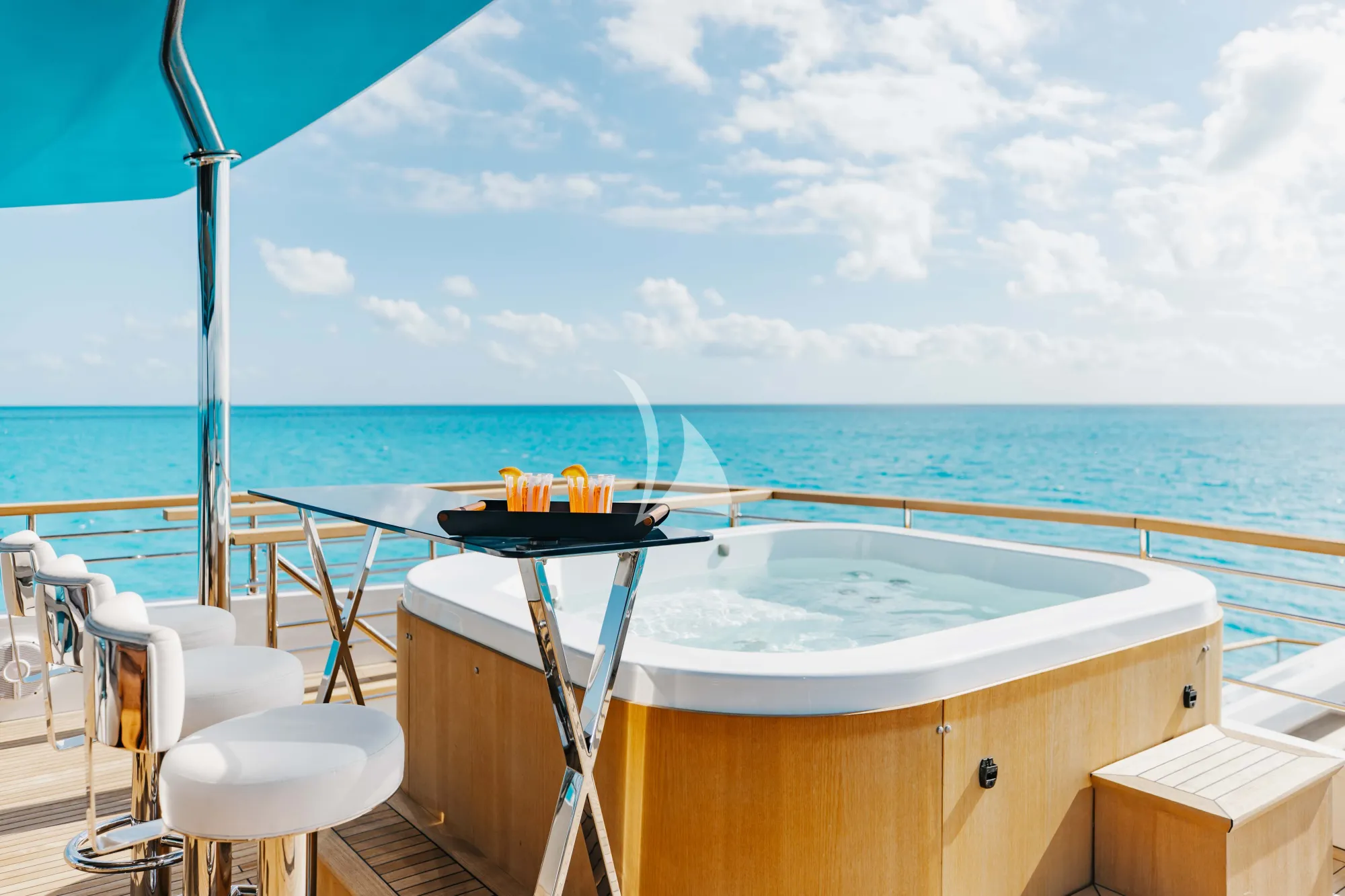 Charter Yacht AMORE - Numarine 37 XP - 6 Cabins - Nassau - Exumas - Bahamas