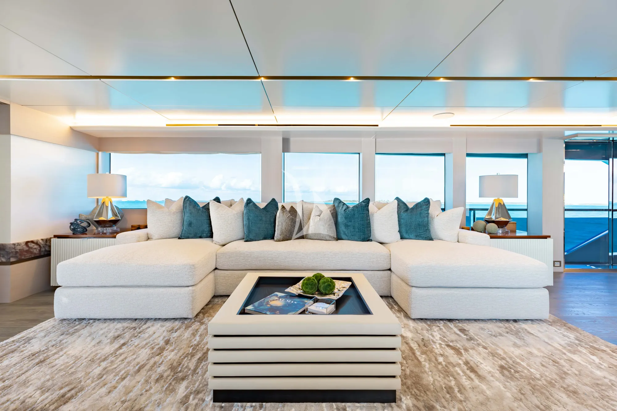 Charter Yacht AMORE - Numarine 37 XP - 6 Cabins - Nassau - Exumas - Bahamas